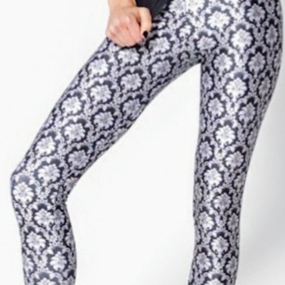Nwot Blackmilk metallic silver wallpaper retro pattern Sm leggings - Picture 5 of 5